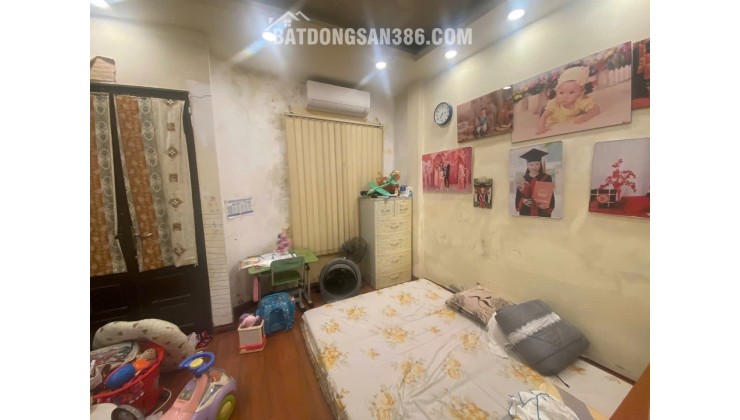 264.88.2C Ngọc Thụy. 32 4 4 11.7 tỷ