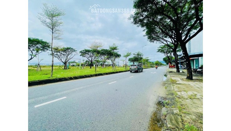 Bán đất thổ cư Nguyễn Tất Thành, Liên Chiểu, Đà Nẵng. 210m2, sổ đỏ, giá 14.5 tỷ, hướng Đông Nam. LH: 0877661879