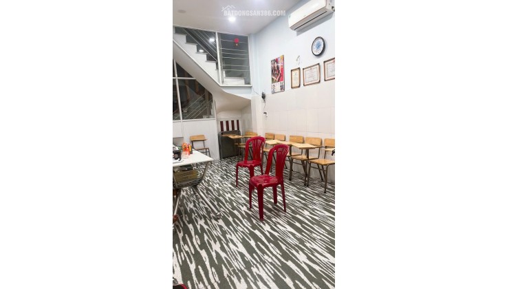 Bán nhà sát mặt Tiền Tân Hương, Hẻm 5m xe tải thông, 49m2, 3 tầng, Chỉ 7 tỷ xíu