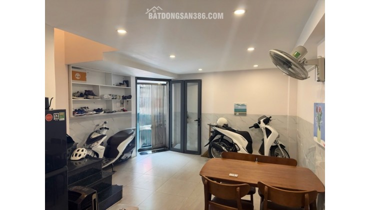  KHU VIP NAM KỲ KHỞI NGHĨA Q3 28M2 (4.4X7) 3TẦNG 2PN 2WC - 4.6 TỶ