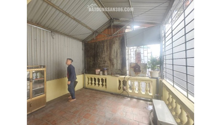 Nhà đẹp Gốc Đề Minh Khai – 3 tầng – Ngõ thông ô tô – Kinh doanh – Sổ đỏ, 10.8 tỷ