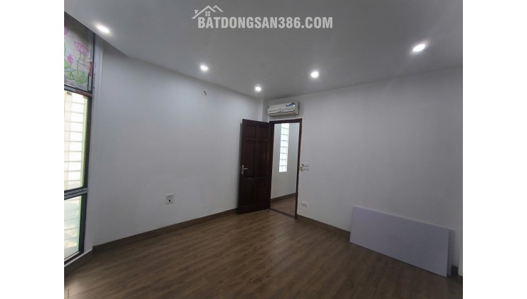 NHÀ ĐẸP LẠC LONG QUÂN - TÂY HỒ, DT50M2, 4 TẦNG, 4P. NGỦ, NGÕ THÔNG