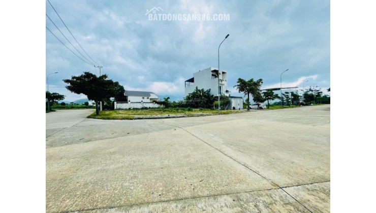 Siêu Phẩm Lô Góc Vệt 50m  Nguyễn Tất Thành, Hòa Hiệp Nam, Liên Chiểu, Đà Nẵng. 147m2, hướng Đông Nam, sổ đỏ, giá 7.2 tỷ. LH: 0877661879