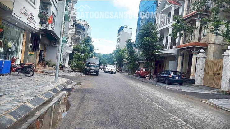 Bán nhà mặt phố nhỏ Sài Đồng, kinh doanh đỉnh, 48m2, 7.2 tỷ