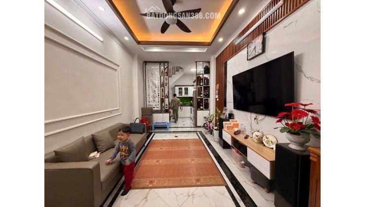 Bán nhà phố Cổ Linh, mặt tiền kinh doanh cực đẹp, 50m2, 8.2 tỷ