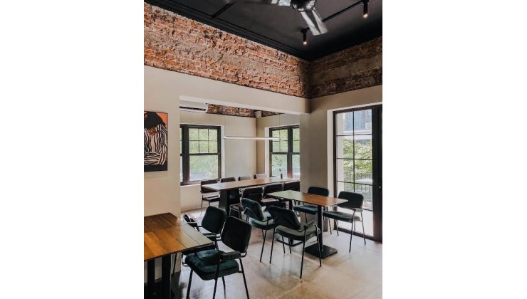 BÁN BIỆT THỰ CAO CẤP 2 TẦNG – MẶT PHỐ VÕNG THỊ – CÁCH HỒ TÂY 60M