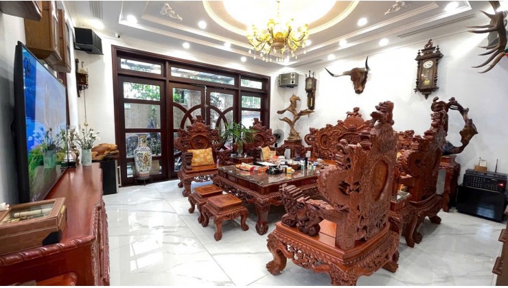 SIÊU PHẨM BIỆT THỰ FULL NỘI THẤT – THANG MÁY – SÂN VƯỜN RỘNG – TRUNG TÂM KĐT DƯƠNG NỘI – HÀ ĐÔNG