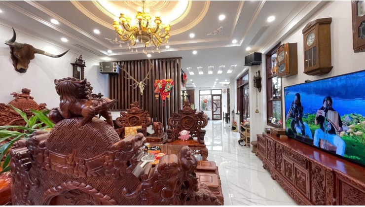 SIÊU PHẨM BIỆT THỰ FULL NỘI THẤT – THANG MÁY – SÂN VƯỜN RỘNG – TRUNG TÂM KĐT DƯƠNG NỘI – HÀ ĐÔNG