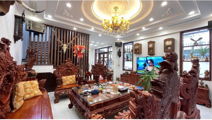 SIÊU PHẨM BIỆT THỰ FULL NỘI THẤT – THANG MÁY – SÂN VƯỜN RỘNG – TRUNG TÂM KĐT DƯƠNG NỘI – HÀ ĐÔNG