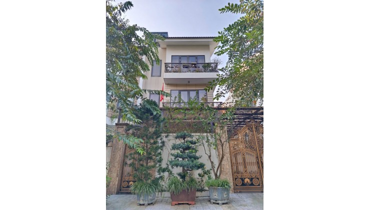 SIÊU PHẨM BIỆT THỰ FULL NỘI THẤT – THANG MÁY – SÂN VƯỜN RỘNG – TRUNG TÂM KĐT DƯƠNG NỘI – HÀ ĐÔNG