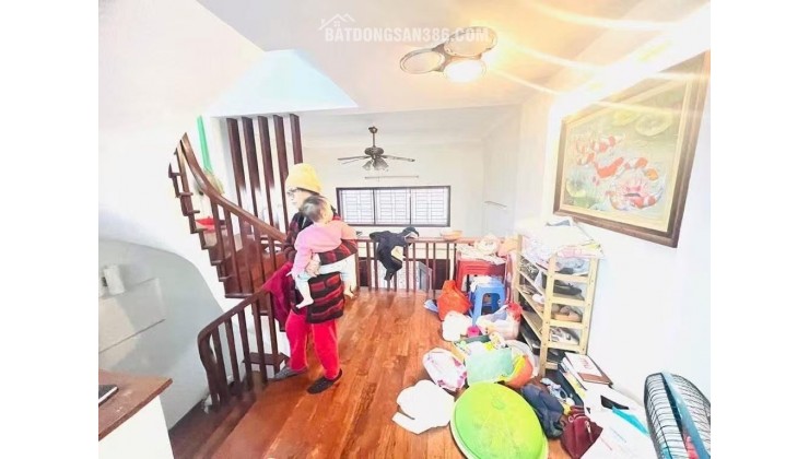 Trung Kính 40m2 - 5T- MT4.8M -15.8 tỷ