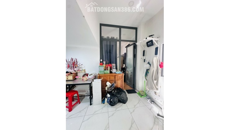 Nhà bán Quận 3 cung  đường Lê Văn Sỹ nhỉnh 12,x tỷ