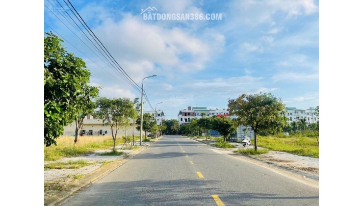 Bán đất thổ cư Lê Thương, Hòa Hiệp Nam, Liên Chiểu, Đà Nẵng. DT 117m2, giá 4.4 tỷ, sổ đỏ, hướng Tây Nam. LH: 0877661879