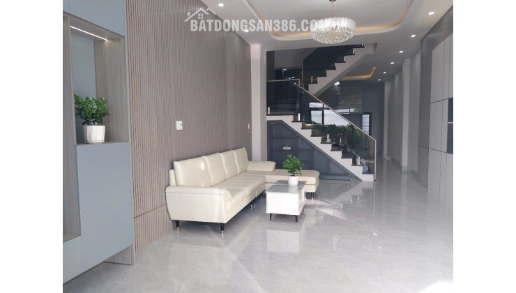 Bán nhà lô C4 đường số 2 cạnh với đường Tú Xương KĐT Tây Bắc.