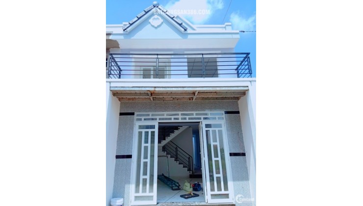 Nhà 1 trệt 1 lầu 3PN thiết kế hiện đại – Long Trạch Long An