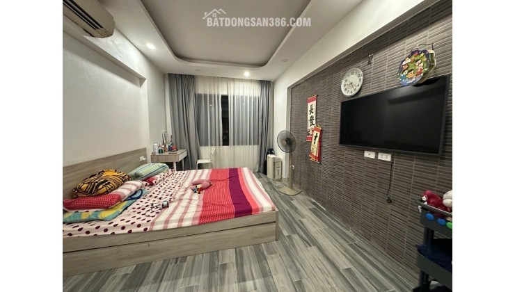 rrr Bạch Mai – Phân Lô Ô Tô Đỗ Cửa – 5 Tầng – Giá: 10,5 Tỷ