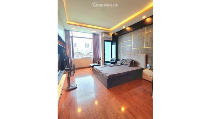 Bán nhà phân lô Tây Sơn - Lô góc 2 thoáng Gara ô tô - Kinh doanh 55m 4 tầng 19,2 tỷ