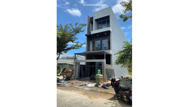 Sang nhượng căn nhà sắp hoàn thiện 5x17 1.9 tỷ gần chợ Bình Chánh