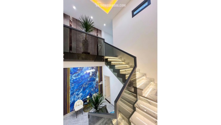 Thanh toán 400 triệu có ngay căn nhà 3 tầng ngay Đinh Đức Thiện