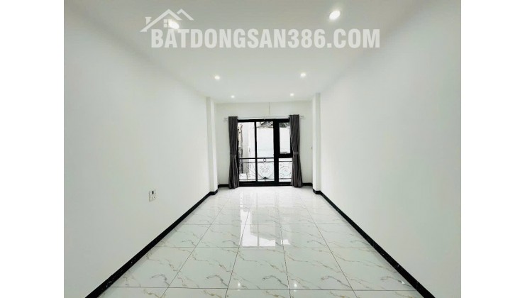 NHÀ MỚI NGAY LÁNG HẠ, GIẢNG VÕ 32M 5 TẦNG - 3PN RỘNG GIÁ 7.98 TỶ