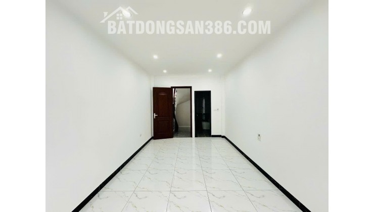 NHÀ MỚI NGAY LÁNG HẠ, GIẢNG VÕ 32M 5 TẦNG - 3PN RỘNG GIÁ 7.98 TỶ