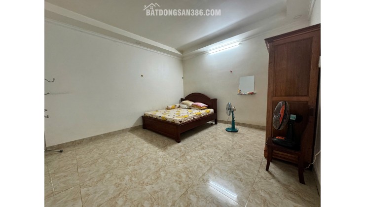 BÁN NHÀ MẶT TIỀN HÒN RỚ 1 – TRỤC ĐƯỜNG CHÍNH TÔN ĐỨC THẮNG, PHƯỚC ĐỒNG – NHA TRANG

- Diện tích: 76,3² (ngang 5m)
Diện tích thực tế lên tới 97,3m2