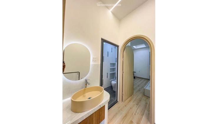 Thanh toán 400tr có ngay nhà 1 trệt 1 lầu gần KDT 5 sao Cần Đước - Long An