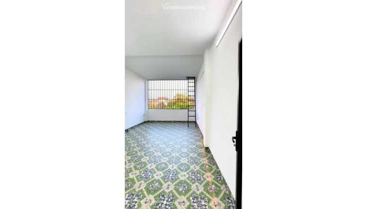 Bán nhà 3 tầng 4x16 mặt tiền Đinh Đức Thiện giá 2 tỷ 350tr còn thương lượng