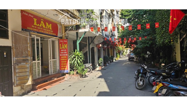 Chính công ty cho thuê bên Phố thắng lợi, Văn Quán, 80m, 19.5 triệu/tháng, 2 Mặt Phố xe con hạn chế