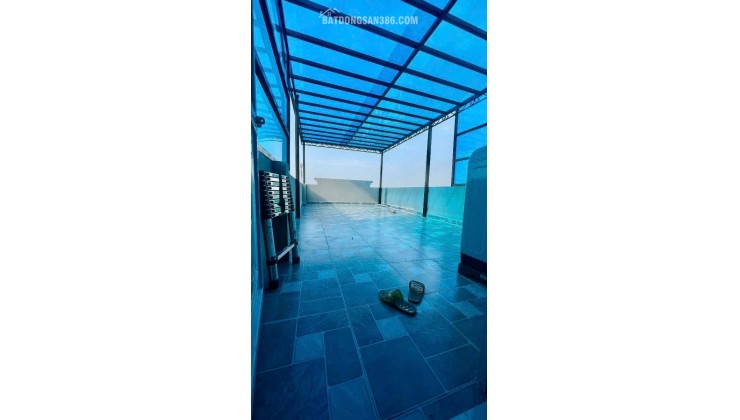 Bán nhà Khương Trung  35m 5 tầng 8,2 tỷ - Ngõ trước nhà rộng 2,3m 50m ra Ô tô