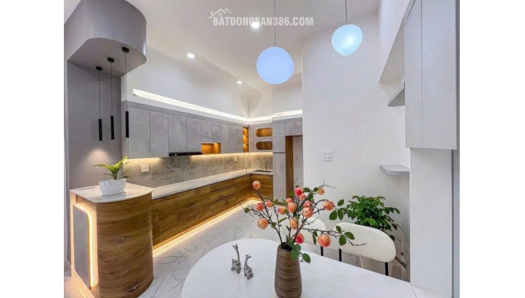 Thanh toán 400tr có ngay nhà 1 trệt 1 lầu gần KDT 5 sao Cần Đước - Long An