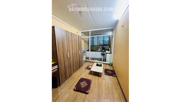 NGÕ TO HƠN PHỐ ĐƯỜNG NHỰA 8M - Ô TÔ TRÁNH DỪNG ĐỖ THOẢI MÁI - KINH DOANH HAY Ở ĐỀU ĐƯỢC - THOÁNG TRƯỚC NHÀ VĨNH VIỄN