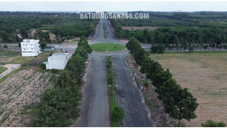 Chính chủ hạ giá cần bán nhanh nền đất mặt tiền lộ giới 47m - Dự án Hud Nhơn Trạch Đồng Nai.