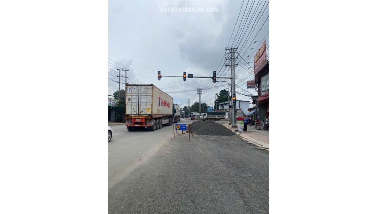 Cần bán đất MT đường DT743A, ngay góc 30/4, P. Bình Thắng, Dĩ An