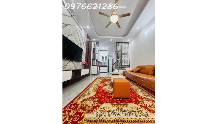  BÁN NHÀ LÔ GÓC SIÊU ĐẸP VIỆT HƯNG – 32M², MT 4M – GẦN PHỐ, Ô TÔ TRÁNH, KINH DOANH ĐỈNH – GIÁ 6X TỶ