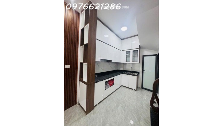  BÁN NHÀ LÔ GÓC SIÊU ĐẸP VIỆT HƯNG – 32M², MT 4M – GẦN PHỐ, Ô TÔ TRÁNH, KINH DOANH ĐỈNH – GIÁ 6X TỶ