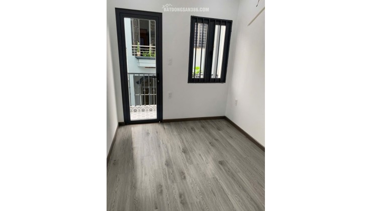 Quận 3 - CMT8- 3 tầng - Hẻm 3M - Giá 4.8 Tỷ