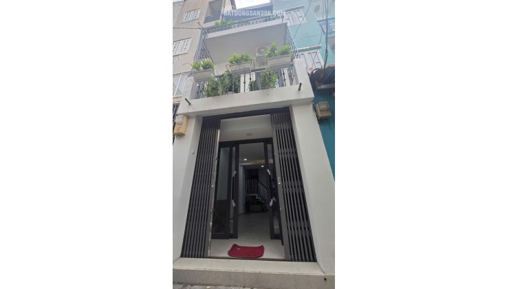 Quận 3 - CMT8- 3 tầng - Hẻm 3M - Giá 4.8 Tỷ