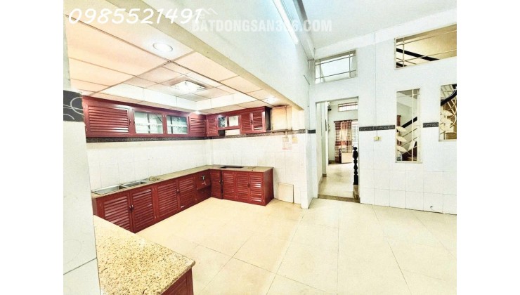 GIẢM CHÀO SÂU – NHÀ ĐẸP HẺM XE TẢI NGUYỄN KIỆM – NGÃ TƯ PHÚ NHUẬN – GIÁP Q3 – CHỈ NHỈNH 8 TỶ