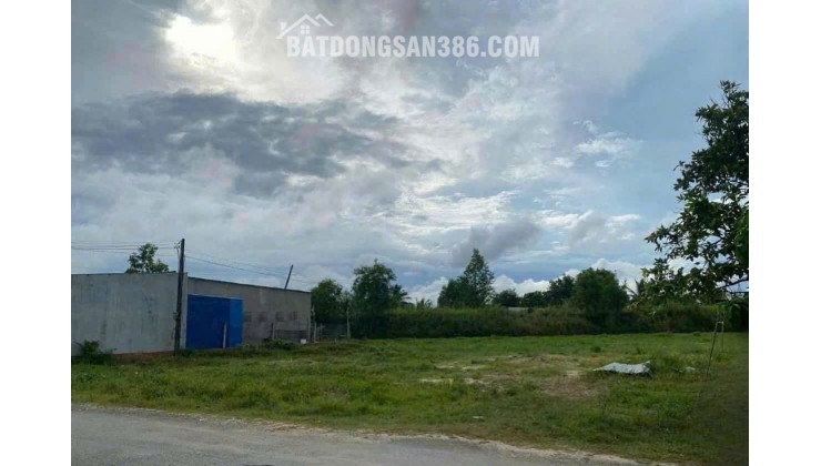 SỞ HỮU NGAY LÔ ĐẤT MT NHỰA BÀU CÔNG, GẦN DỰ ÁN HẬU NGHĨA, NGANG KHỦNG 28.6M. LH:0858540123