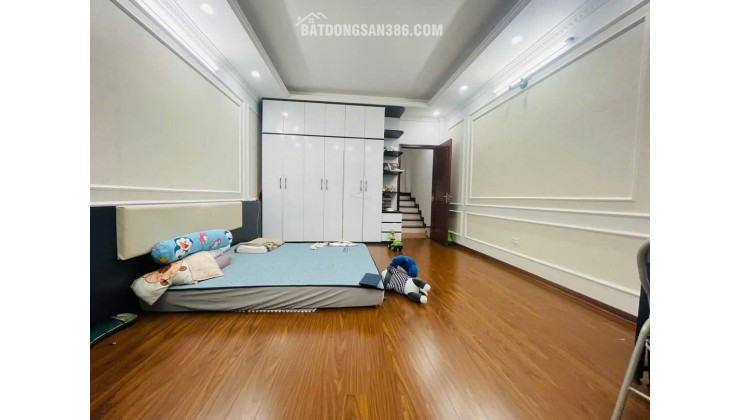 Hơn 8 Tỷ- Nhà Phố Võ Chí Công/ Xuân La- Xây mới- Dt 35m2, 5 tầng- Đối Diện Lotte Mall- Gần Bãi Ô Tô