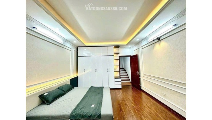 Hơn 8 Tỷ- Nhà Phố Võ Chí Công/ Xuân La- Xây mới- Dt 35m2, 5 tầng- Đối Diện Lotte Mall- Gần Bãi Ô Tô