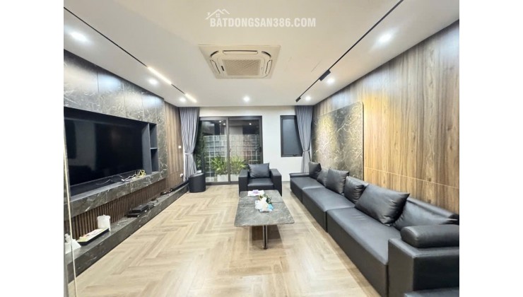 Nhà 5 tầng Ngọc Lâm Long Biên, full nội thất, ô tô đỗ cửa, gần Mipec, công viên, giá chỉ 10.4 tỷ