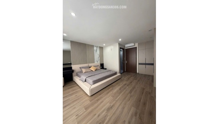 Nhà 5 tầng Ngọc Lâm Long Biên, full nội thất, ô tô đỗ cửa, gần Mipec, công viên, giá chỉ 10.4 tỷ