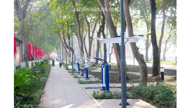 Nhà 5 tầng Ngọc Lâm Long Biên, full nội thất, ô tô đỗ cửa, gần Mipec, công viên, giá chỉ 10.4 tỷ