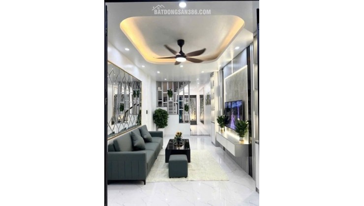 CẦN BÁN NHANH CĂN NHÀ  SIÊU VIP Văn Miếu - Đống Đa - Hà Nội GIÁ SIÊU TỐT