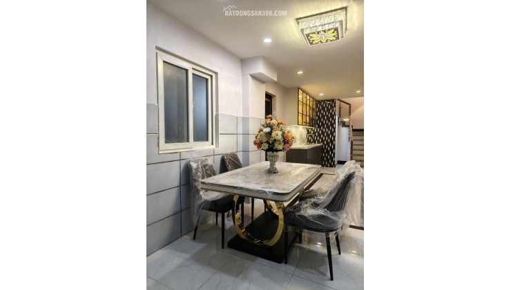 RA ĐI GẤP NHÀ NGUYỄN TRI PHƯƠNG Q.10 - Góc 2MT - Hẻm 3M - NHỈNH 5T