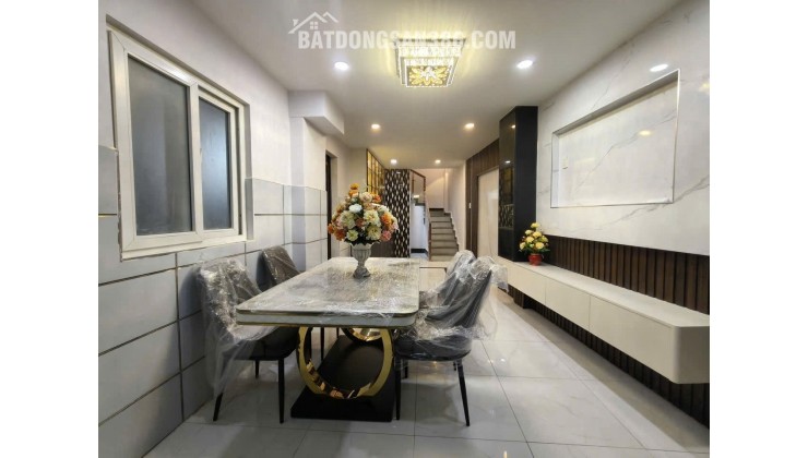 RA ĐI GẤP NHÀ NGUYỄN TRI PHƯƠNG Q.10 - Góc 2MT - Hẻm 3M - NHỈNH 5T