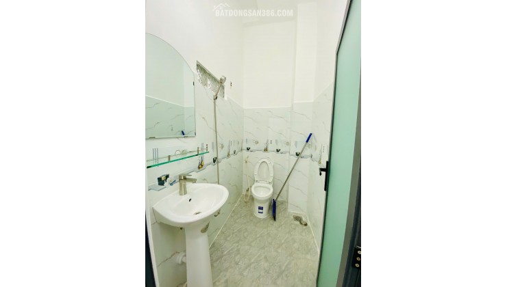 Bán nhà hẻm Phạm Văn Bạch, phường 15, quận Tân Bình - Giá chỉ 4,8 tỷ