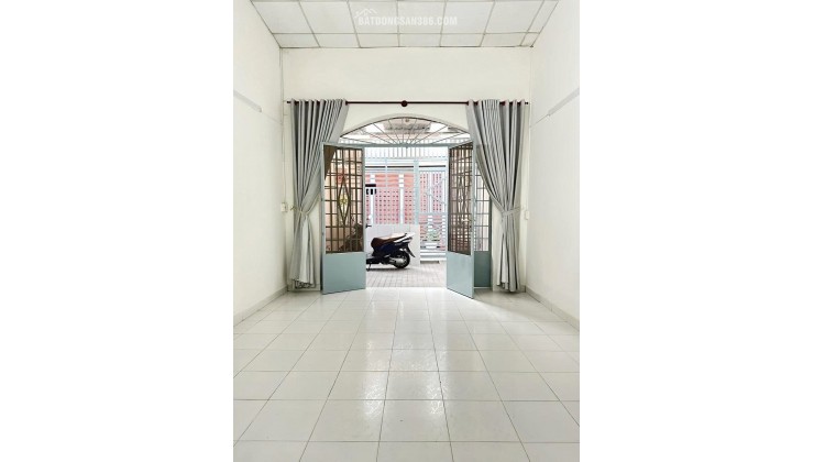 Bán nhà hxh Trần Thị Trọng, phường 15, quận Tân Bình gần nhà ga T3, 4 x 16m